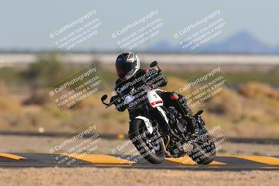media/Nov-06-2023-Moto Forza (Mon) [[ce023d0744]]/3-Intermediate Group/Session 5 (Turn 4)/